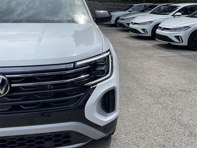 new 2025 Volkswagen Atlas car, priced at $48,181