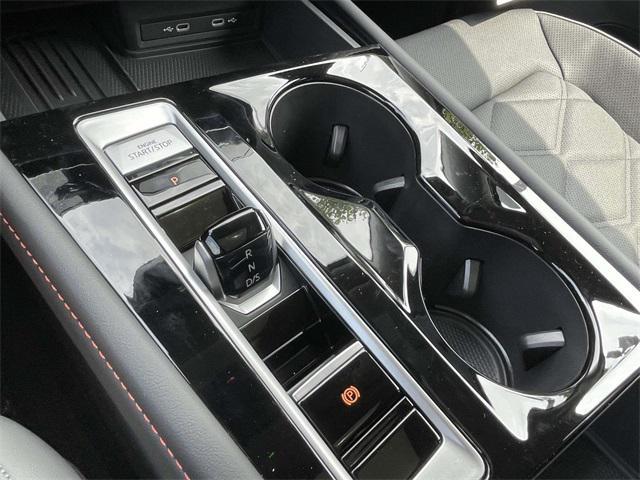 new 2025 Volkswagen Atlas car, priced at $48,181
