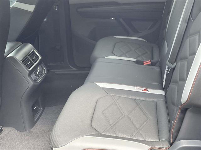 new 2025 Volkswagen Atlas car, priced at $48,181