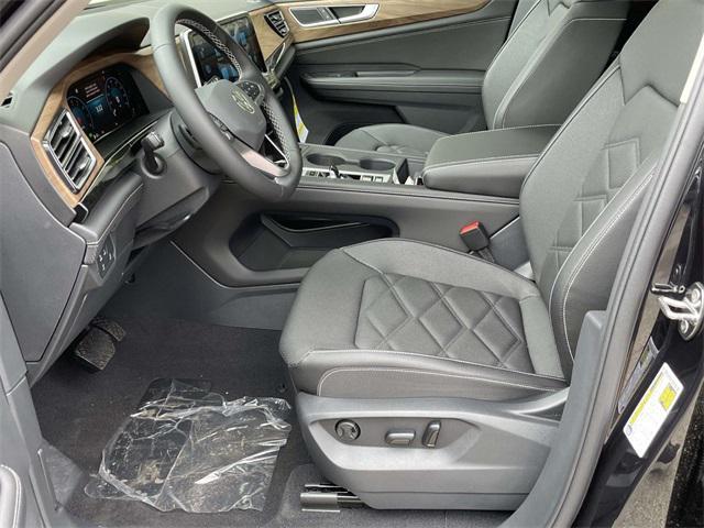 new 2025 Volkswagen Atlas car, priced at $38,038