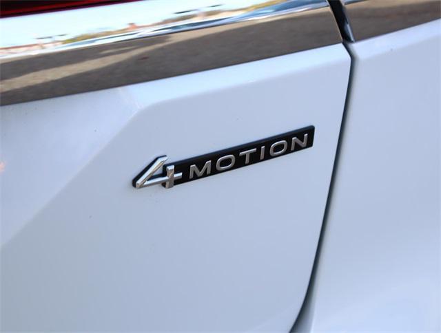 new 2025 Volkswagen Atlas car, priced at $48,018