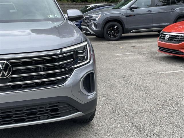 new 2025 Volkswagen Atlas car, priced at $38,038