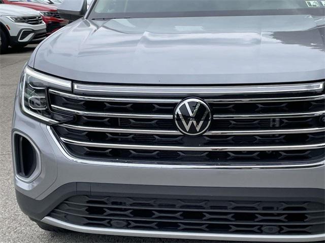 new 2025 Volkswagen Atlas car, priced at $38,038