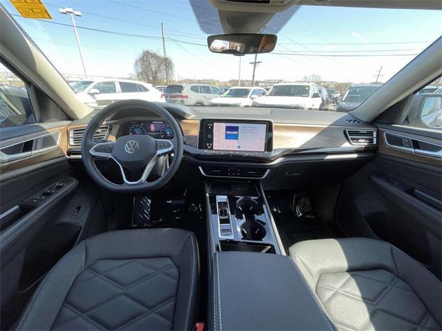 new 2025 Volkswagen Atlas car, priced at $44,561