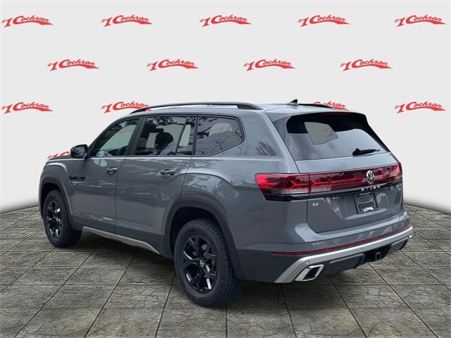 new 2025 Volkswagen Atlas car, priced at $46,601