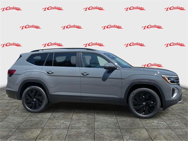 new 2025 Volkswagen Atlas car, priced at $45,398