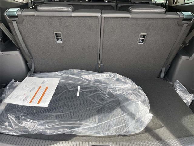 new 2025 Volkswagen Atlas car, priced at $38,668