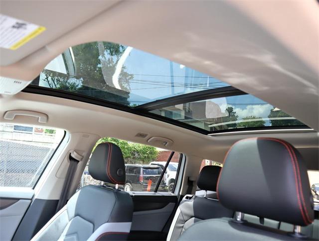 new 2024 Volkswagen Atlas car, priced at $46,018