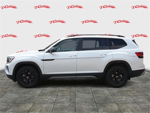 new 2024 Volkswagen Atlas car, priced at $46,018