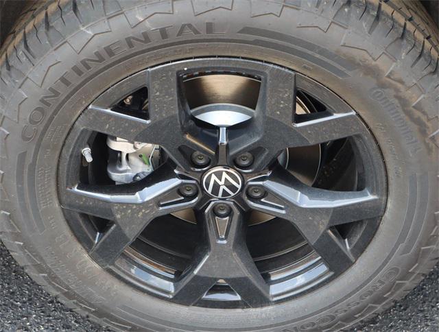 new 2024 Volkswagen Atlas car, priced at $46,018