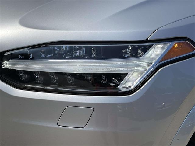 used 2020 Volvo XC90 car, priced at $29,998