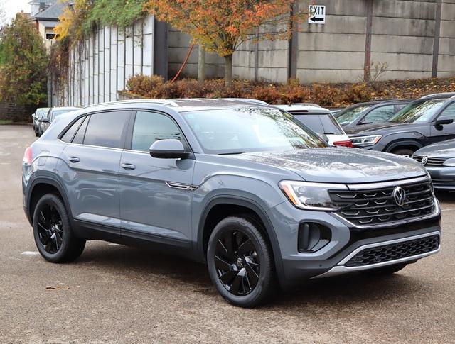 new 2024 Volkswagen Atlas Cross Sport car, priced at $41,656