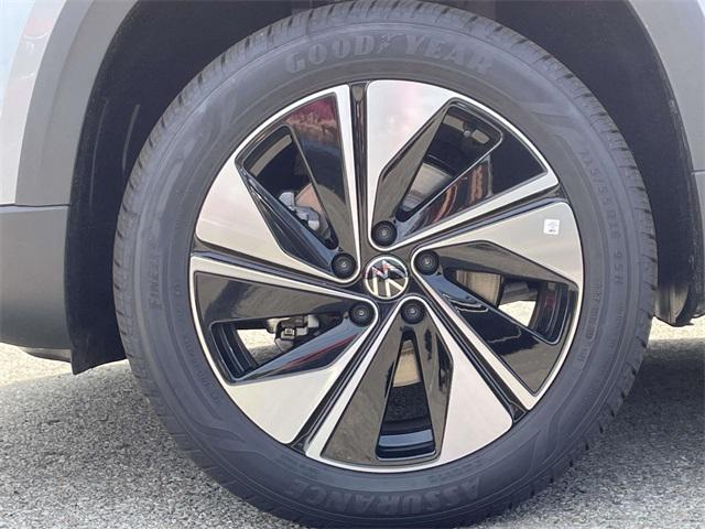 new 2025 Volkswagen Taos car, priced at $30,196