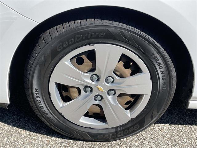 used 2018 Chevrolet Cruze car, priced at $7,798