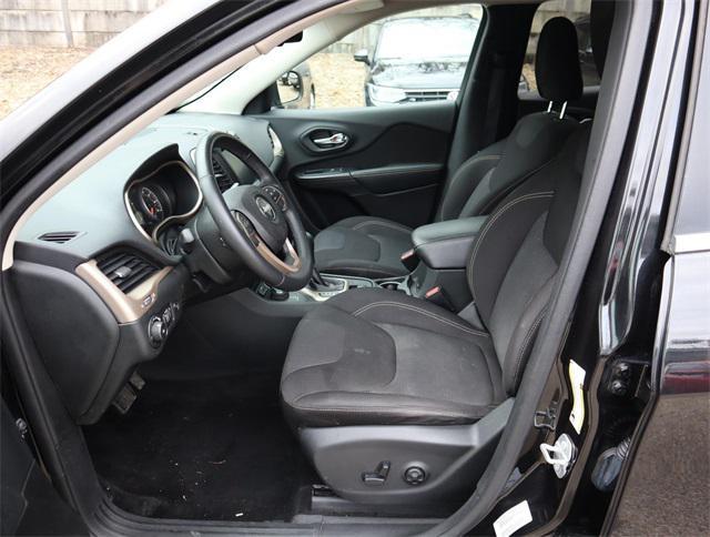 used 2015 Jeep Cherokee car, priced at $8,988
