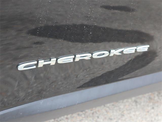 used 2015 Jeep Cherokee car, priced at $10,998