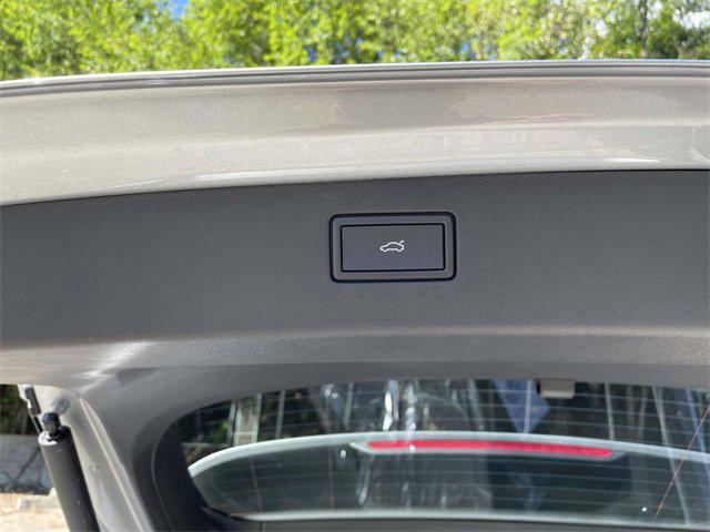 new 2025 Volkswagen Tiguan car, priced at $35,793