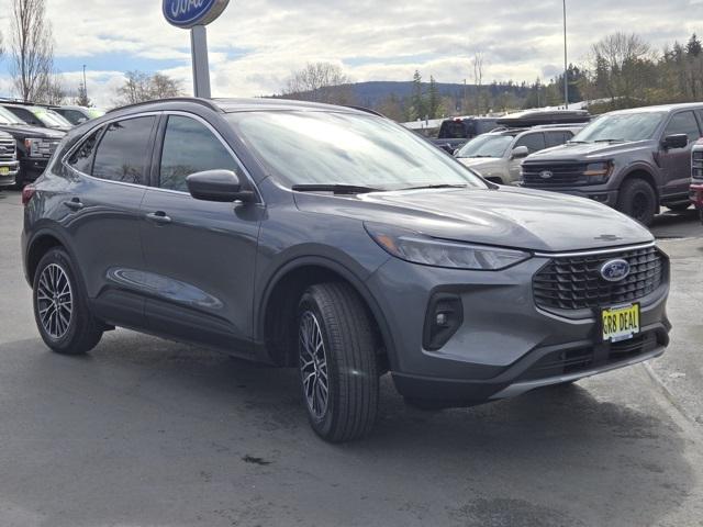 new 2025 Ford Escape car, priced at $40,890