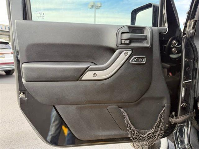 used 2015 Jeep Wrangler Unlimited car, priced at $18,750