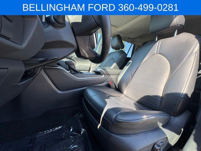 used 2024 Toyota Highlander car, priced at $41,991