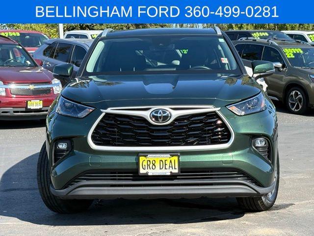 used 2024 Toyota Highlander car, priced at $41,991