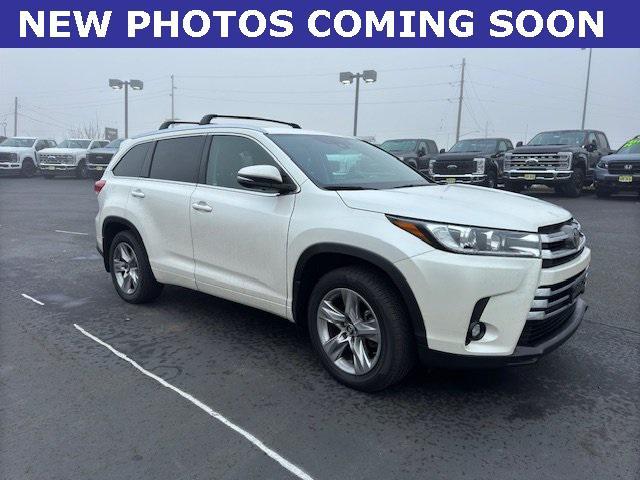 used 2019 Toyota Highlander car, priced at $33,495