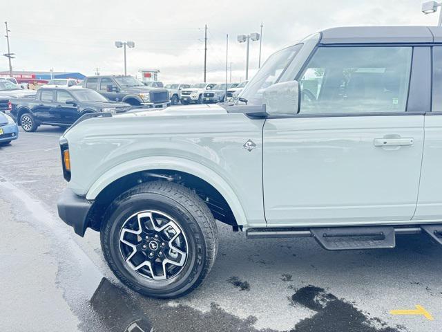 new 2024 Ford Bronco car, priced at $51,686