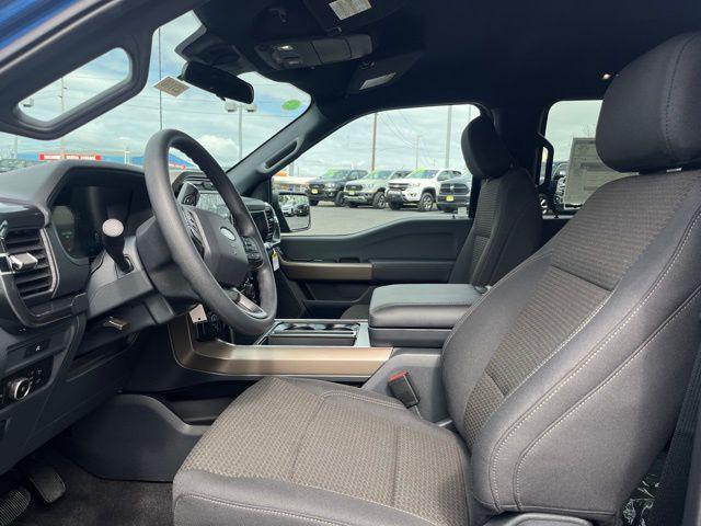 new 2025 Ford F-150 car, priced at $51,372