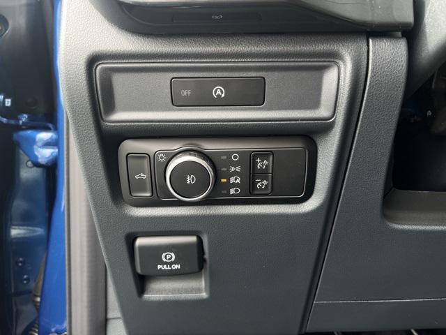 new 2025 Ford F-150 car, priced at $51,372