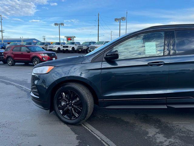 new 2024 Ford Edge car, priced at $41,066