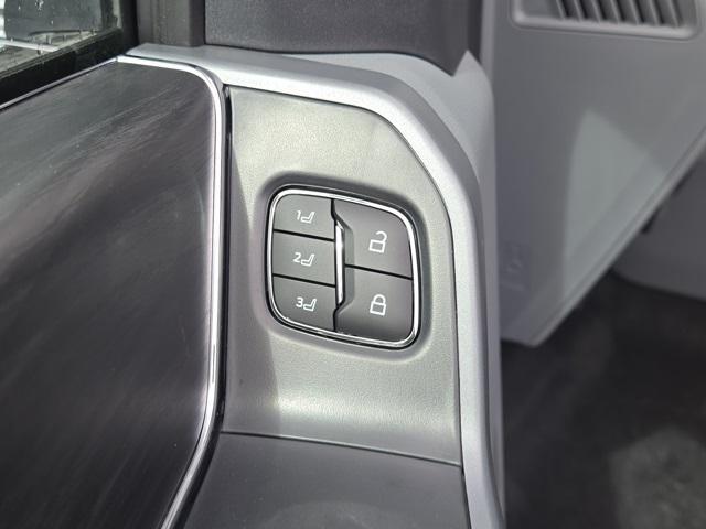 new 2025 Ford F-150 car, priced at $60,808
