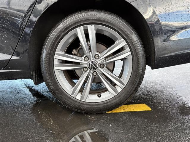 used 2024 Volkswagen Jetta car, priced at $18,649