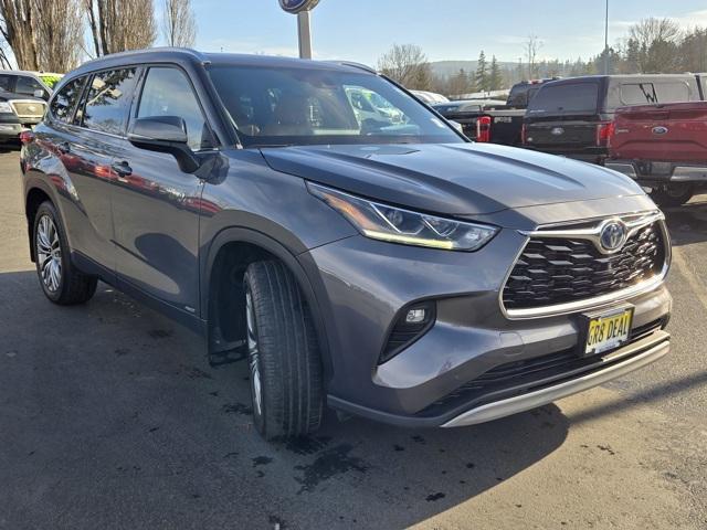 used 2021 Toyota Highlander Hybrid car, priced at $41,795