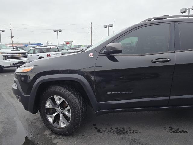 used 2016 Jeep Cherokee car, priced at $12,495