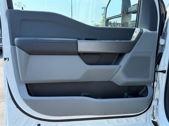 new 2025 Ford F-350 car, priced at $58,100