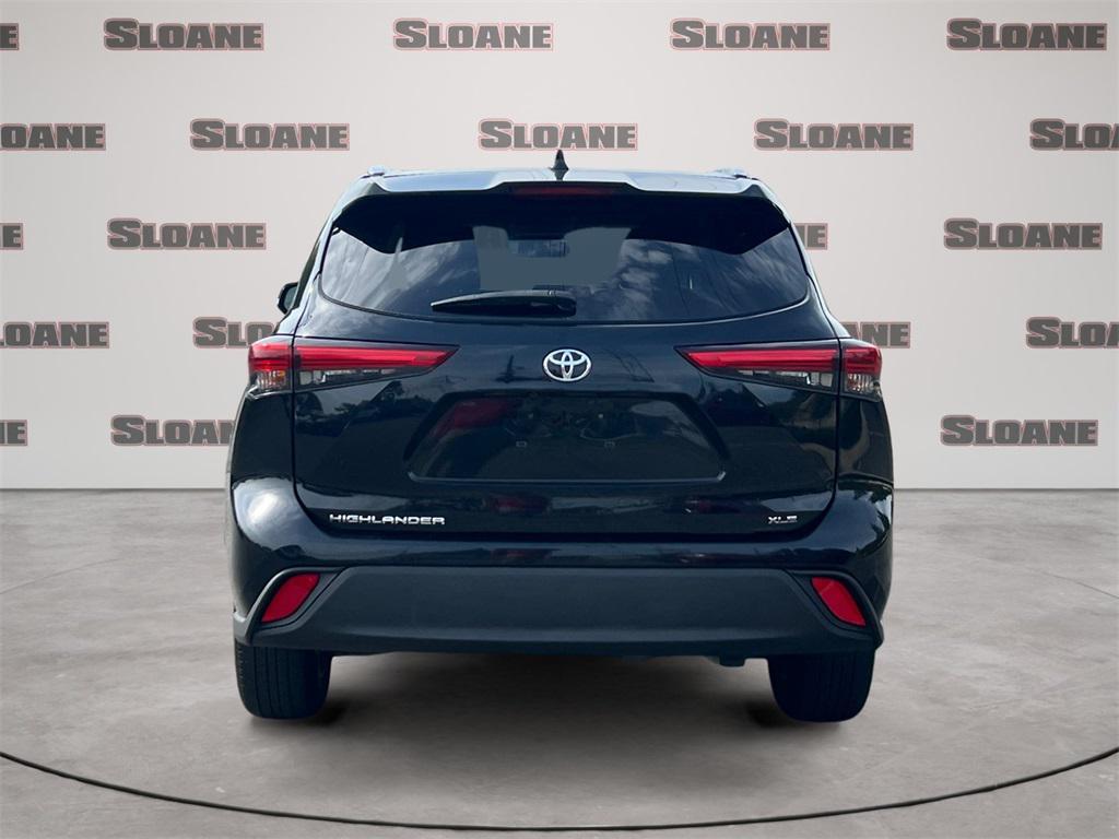 used 2021 Toyota Highlander car, priced at $28,432