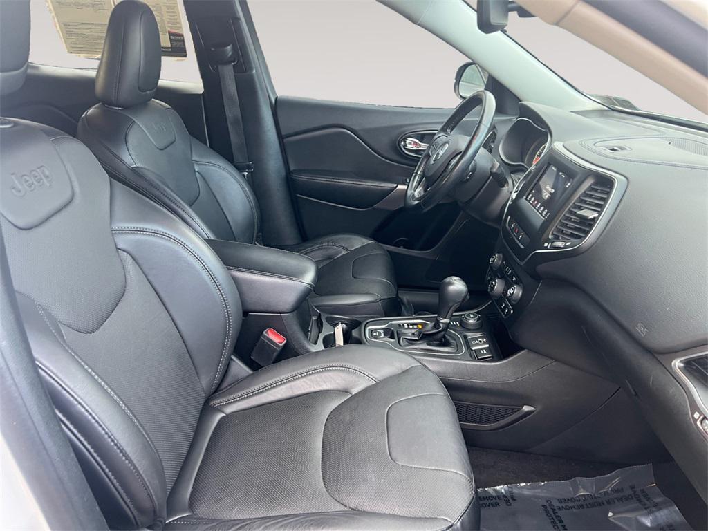 used 2021 Jeep Cherokee car, priced at $19,499