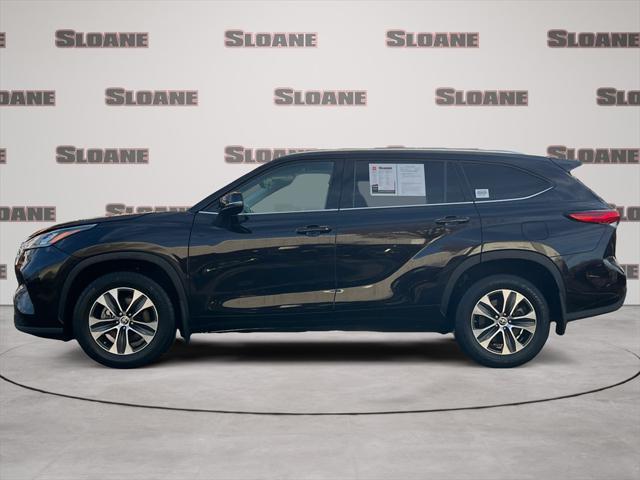 used 2020 Toyota Highlander car, priced at $29,863