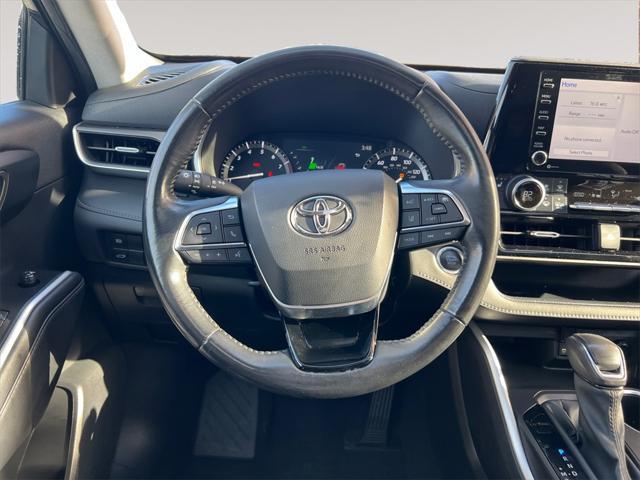 used 2020 Toyota Highlander car, priced at $29,863