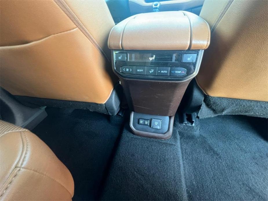 used 2021 Toyota Highlander car, priced at $39,572