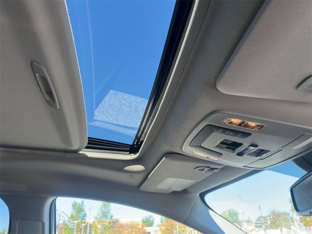 used 2022 Toyota Sienna car, priced at $36,275