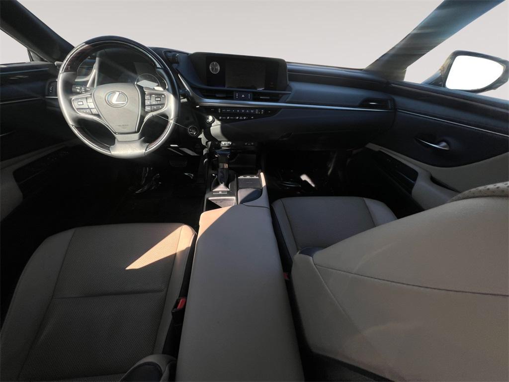 used 2021 Lexus ES 350 car, priced at $32,500