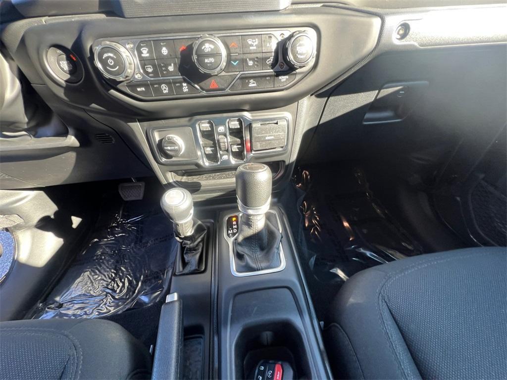 used 2023 Jeep Gladiator car, priced at $33,286