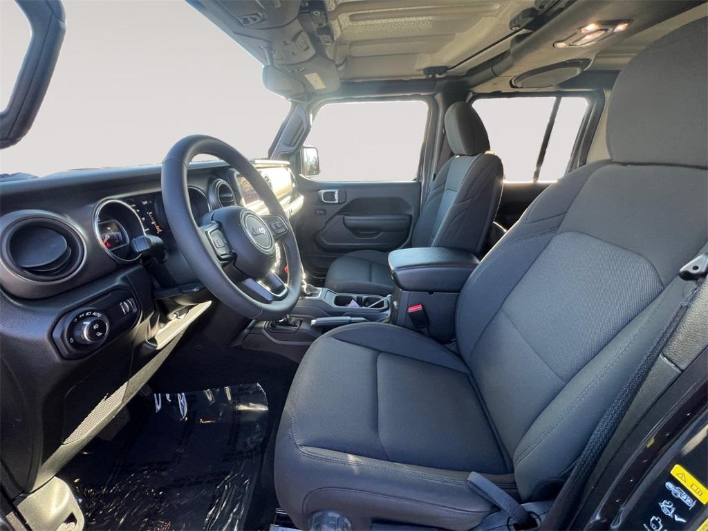 used 2023 Jeep Gladiator car, priced at $33,286