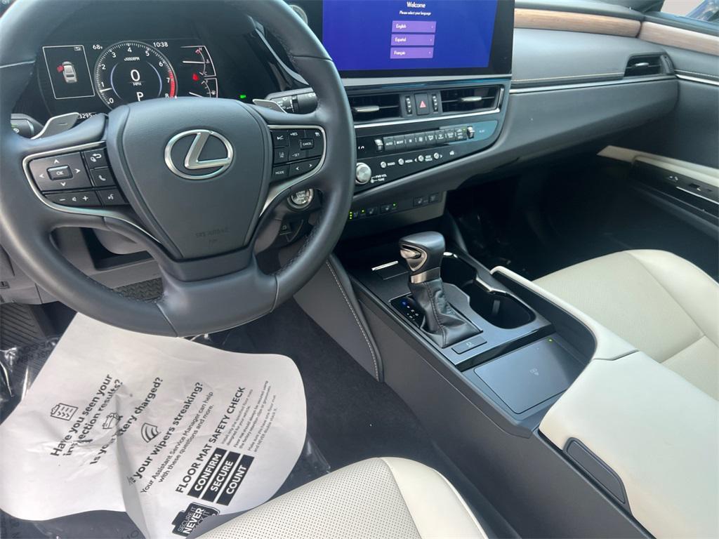 used 2023 Lexus ES 350 car, priced at $36,438