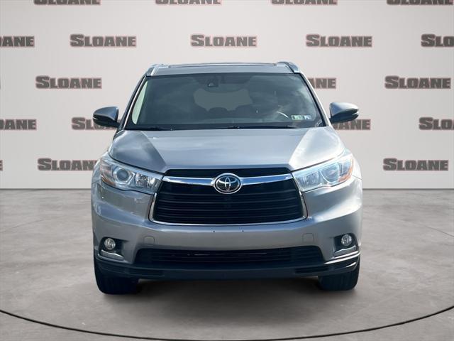 used 2015 Toyota Highlander car, priced at $21,147