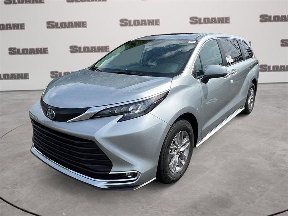 new 2024 Toyota Sienna car, priced at $45,369