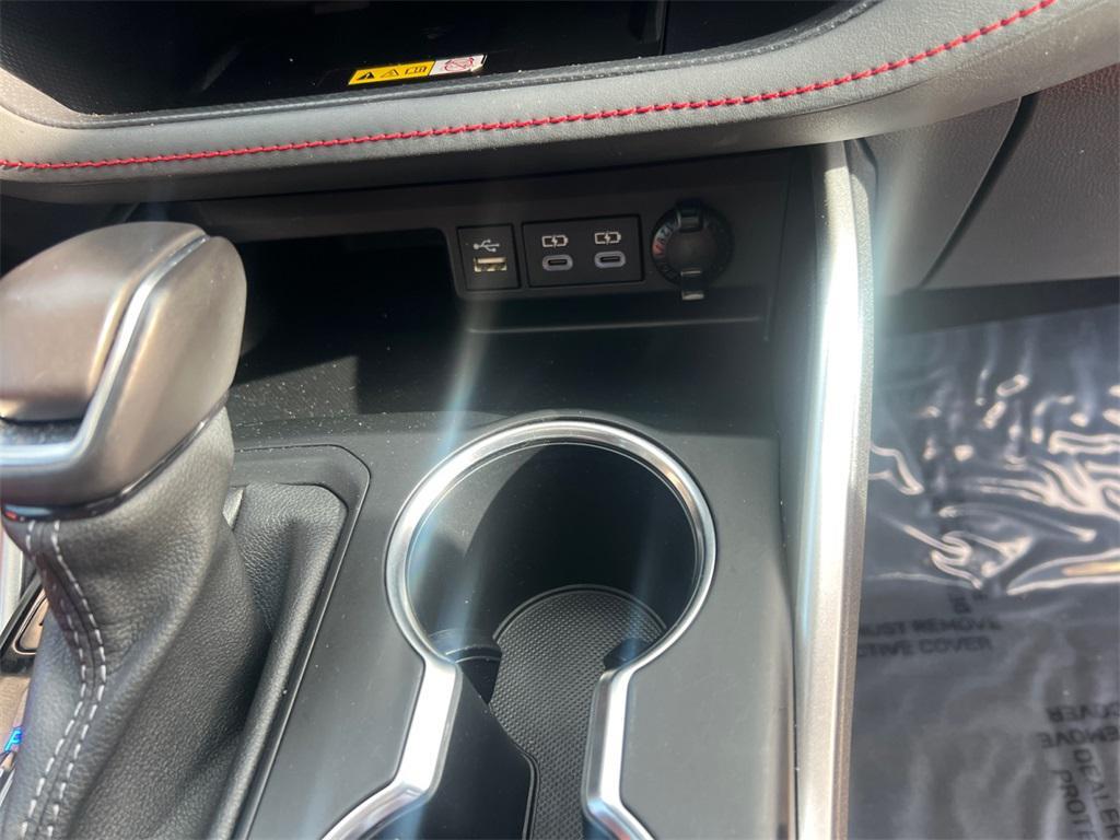 used 2023 Toyota Highlander car, priced at $40,249