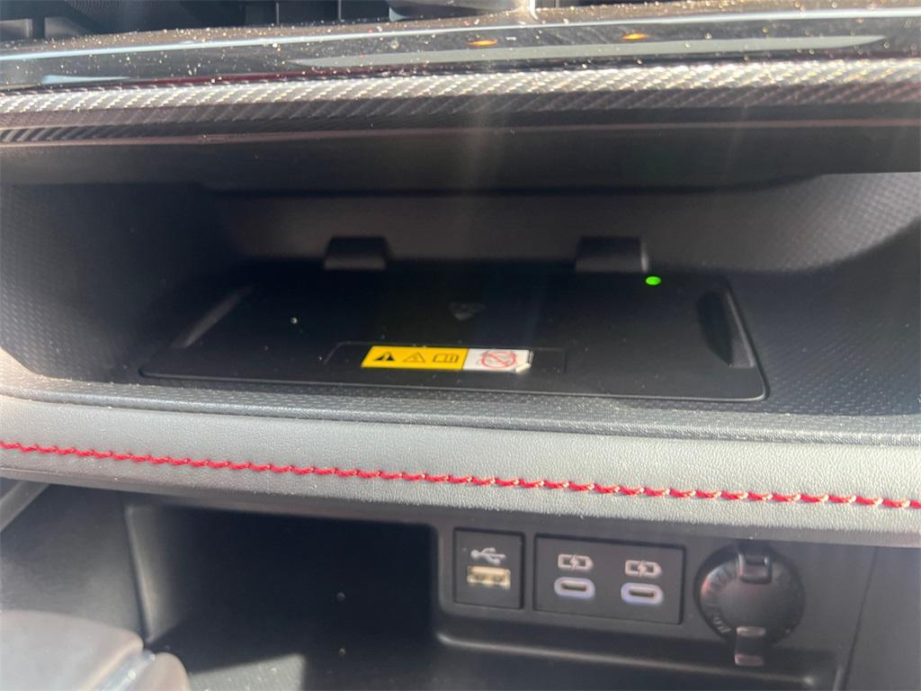 used 2023 Toyota Highlander car, priced at $40,249