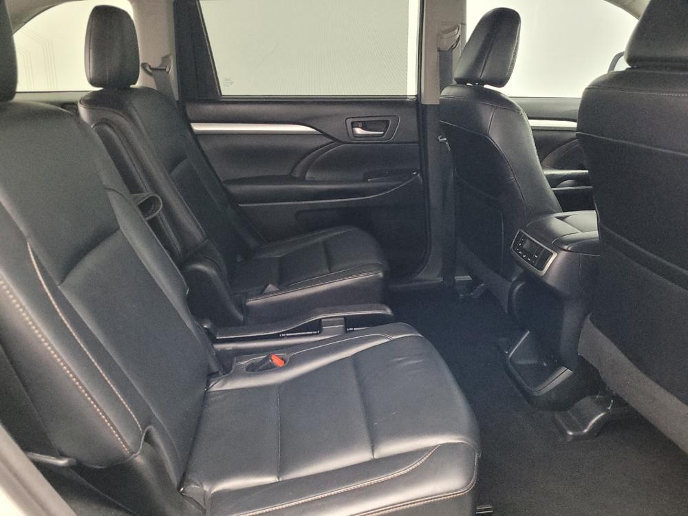 used 2018 Toyota Highlander car, priced at $22,295